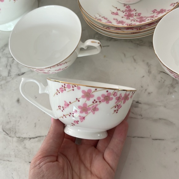 Teavana Sakura Petals Cherry Blossom Tea Set - Picture 4 of 7